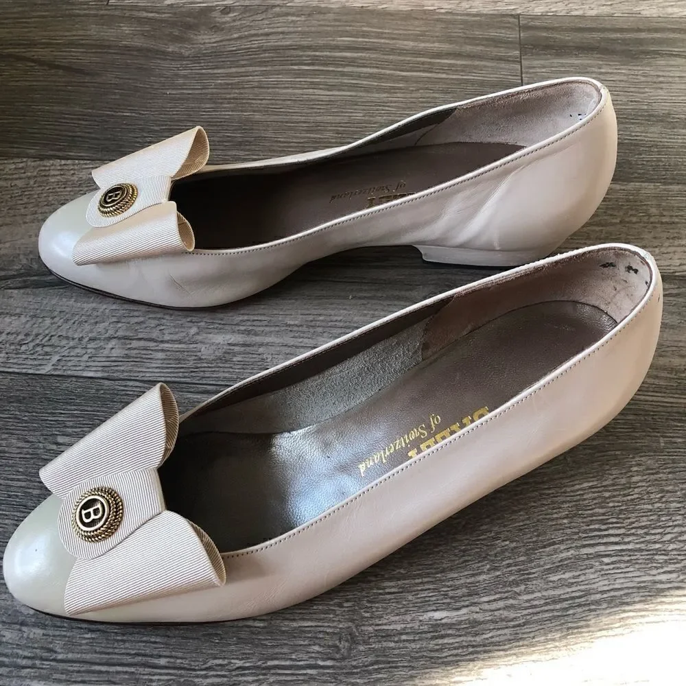 BALLY Vintage Bone Colored Leather Bow Flats